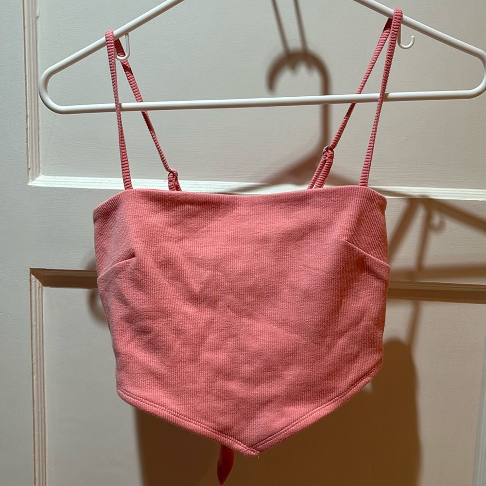 Spaghetti strap tie-back crop top
